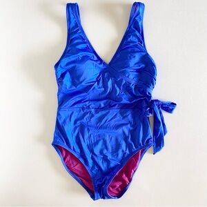 NEW Amavi Women’s one piece swimsuit in Blue -Size 6